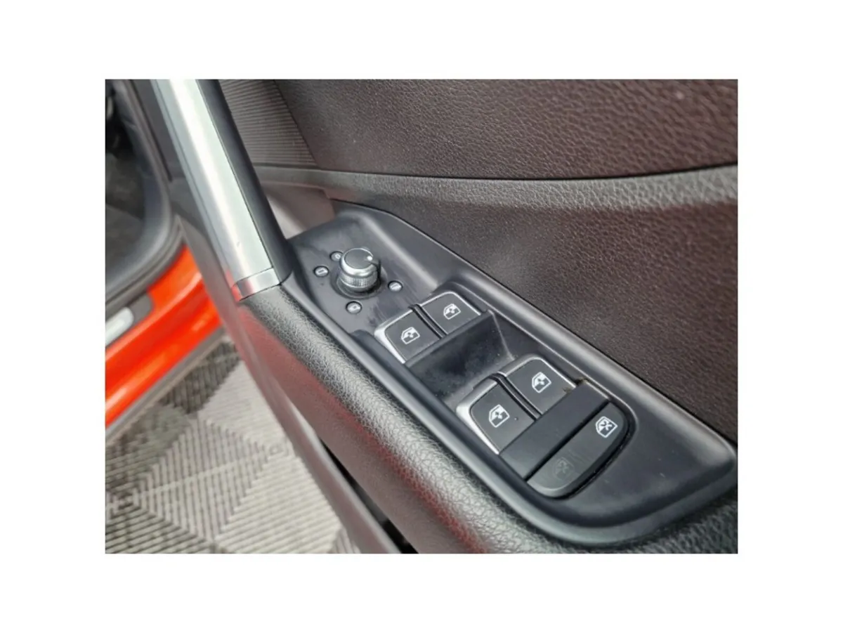 Audi Q2 Hatchback, Petrol, 2017, Orange
