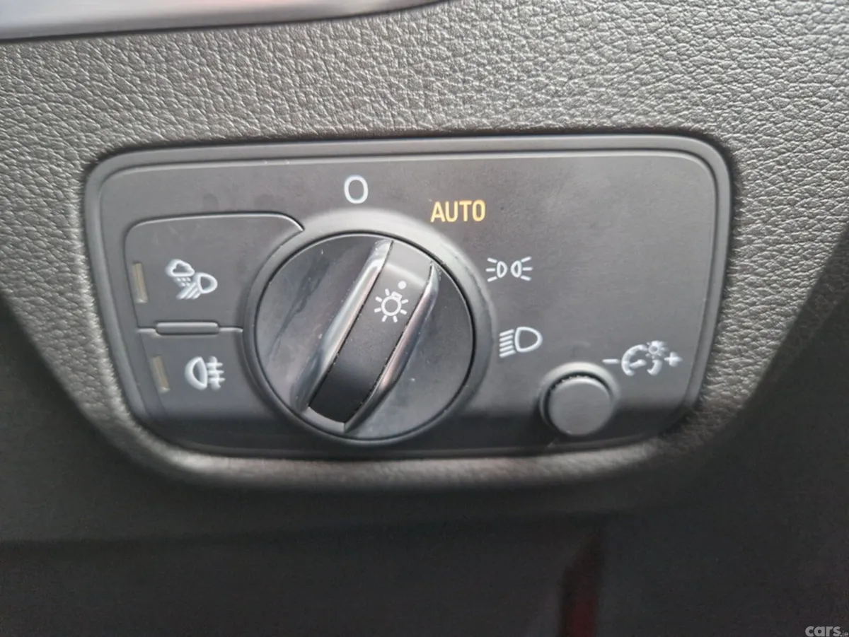 Audi Q2 Hatchback, Petrol, 2017, Orange