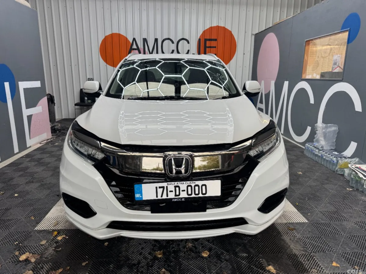 Honda Vezel SUV, Petrol, 2017, White