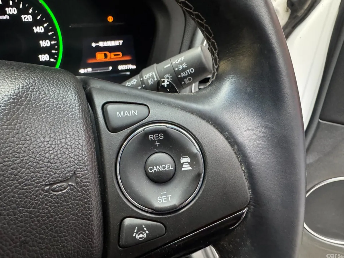 Honda Vezel SUV, Petrol, 2017, White