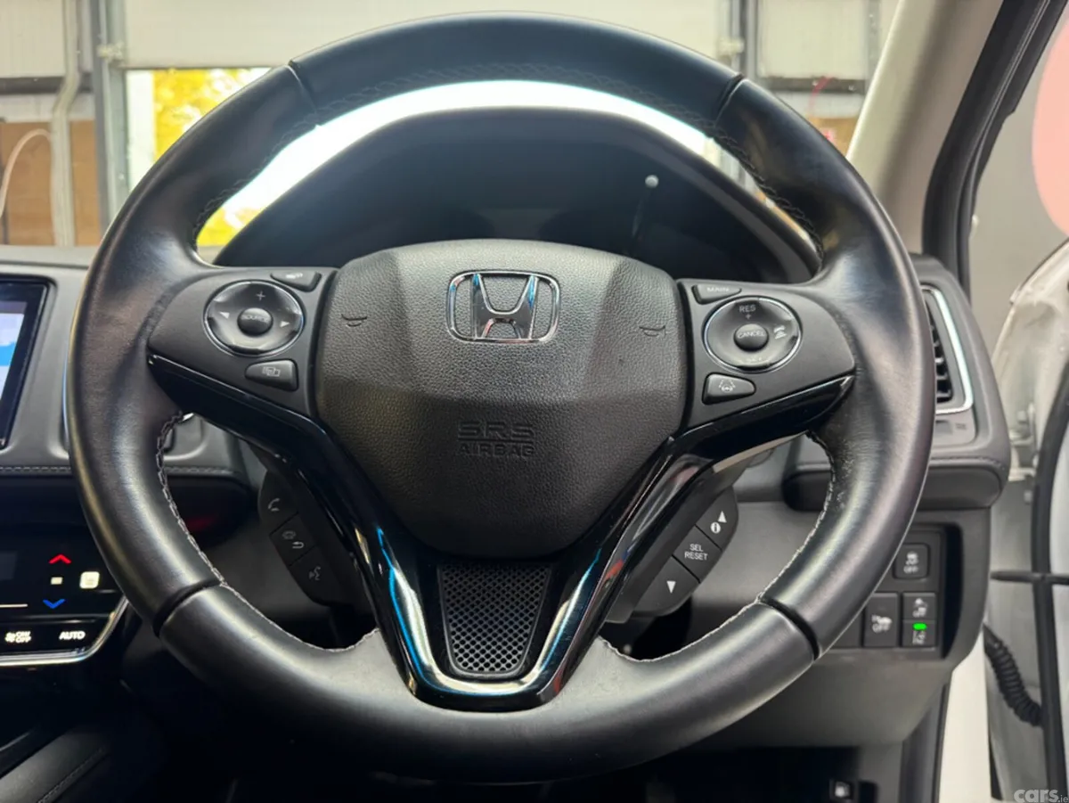 Honda Vezel SUV, Petrol, 2017, White