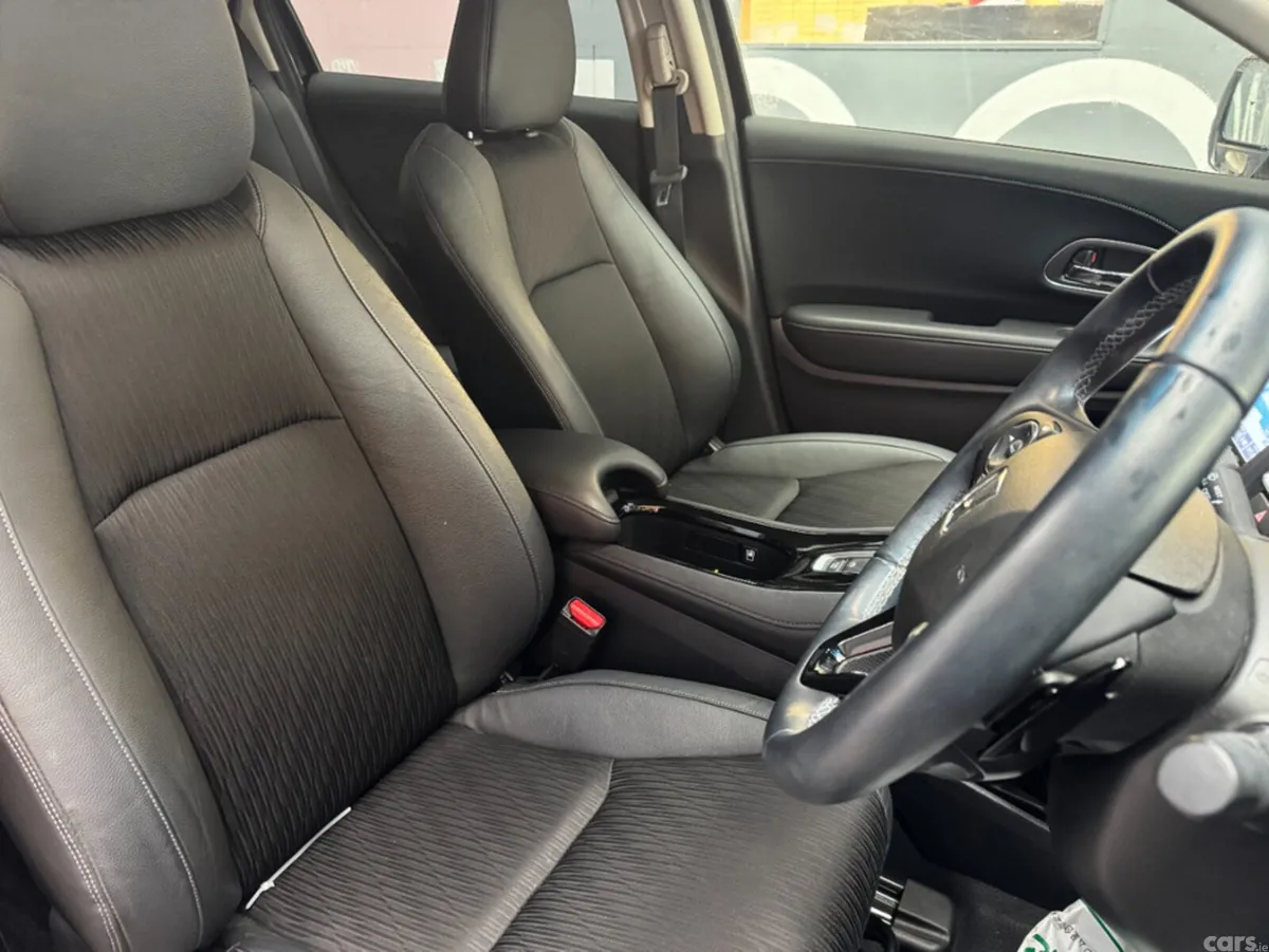 Honda Vezel SUV, Petrol Hybrid, 2020, Black