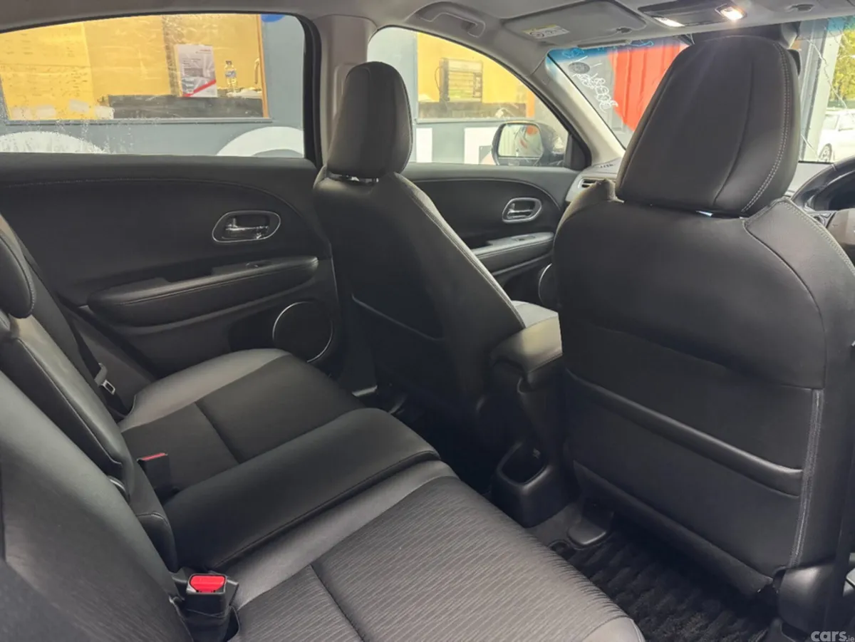 Honda Vezel SUV, Petrol Hybrid, 2020, Black