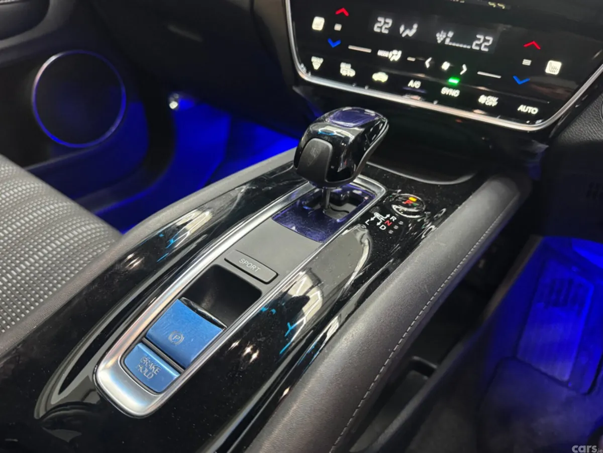Honda Vezel SUV, Petrol, 2018, White