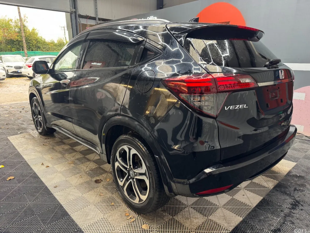 Honda Vezel SUV, Petrol Hybrid, 2018, Black