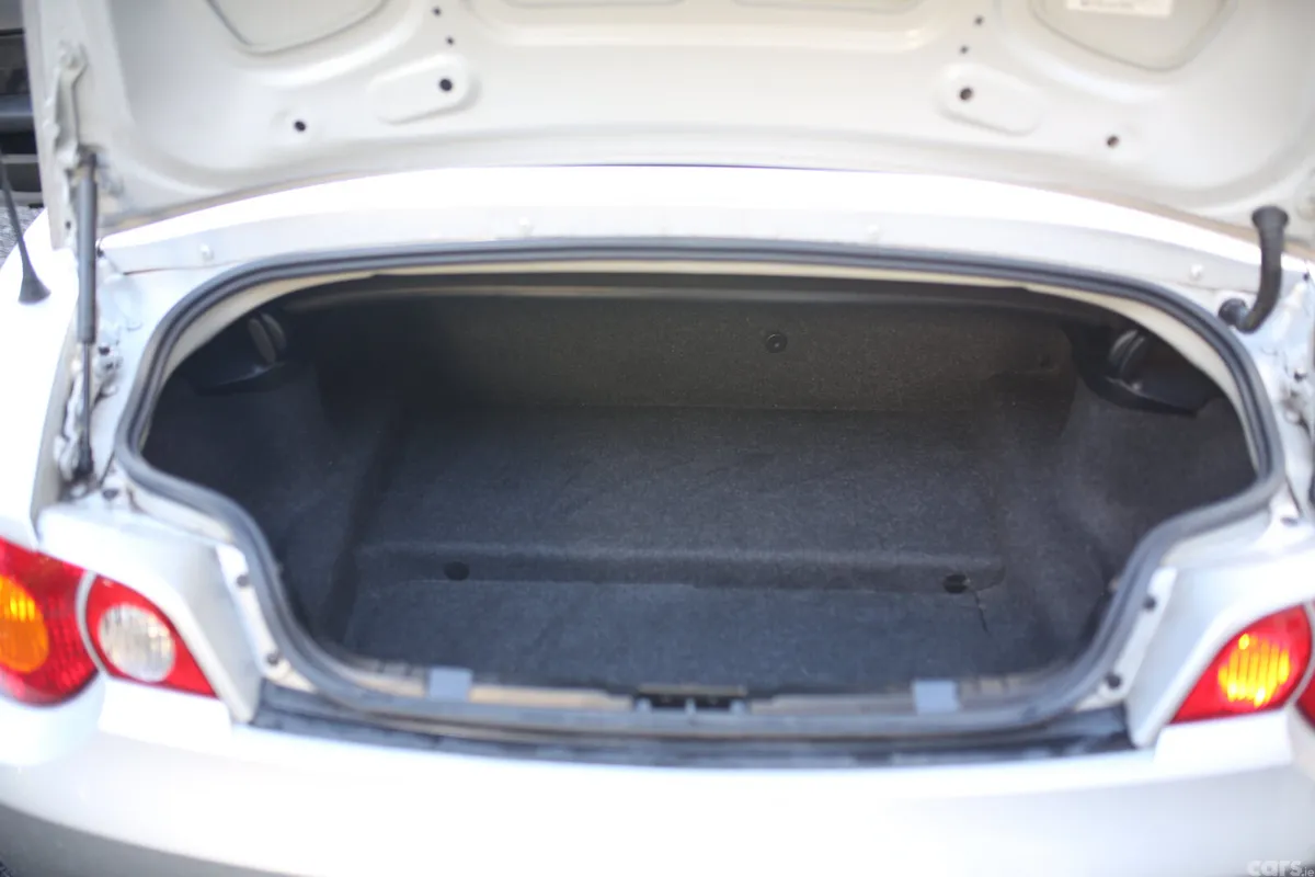 BMW Z4 Convertible, Petrol, 2006, Silver