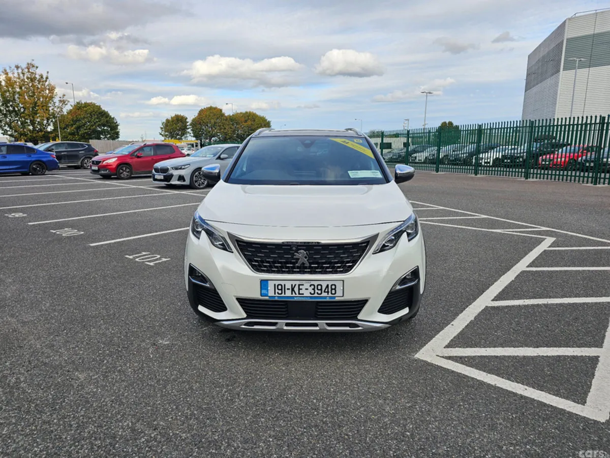 Peugeot 5008 MPV, Diesel, 2019, White