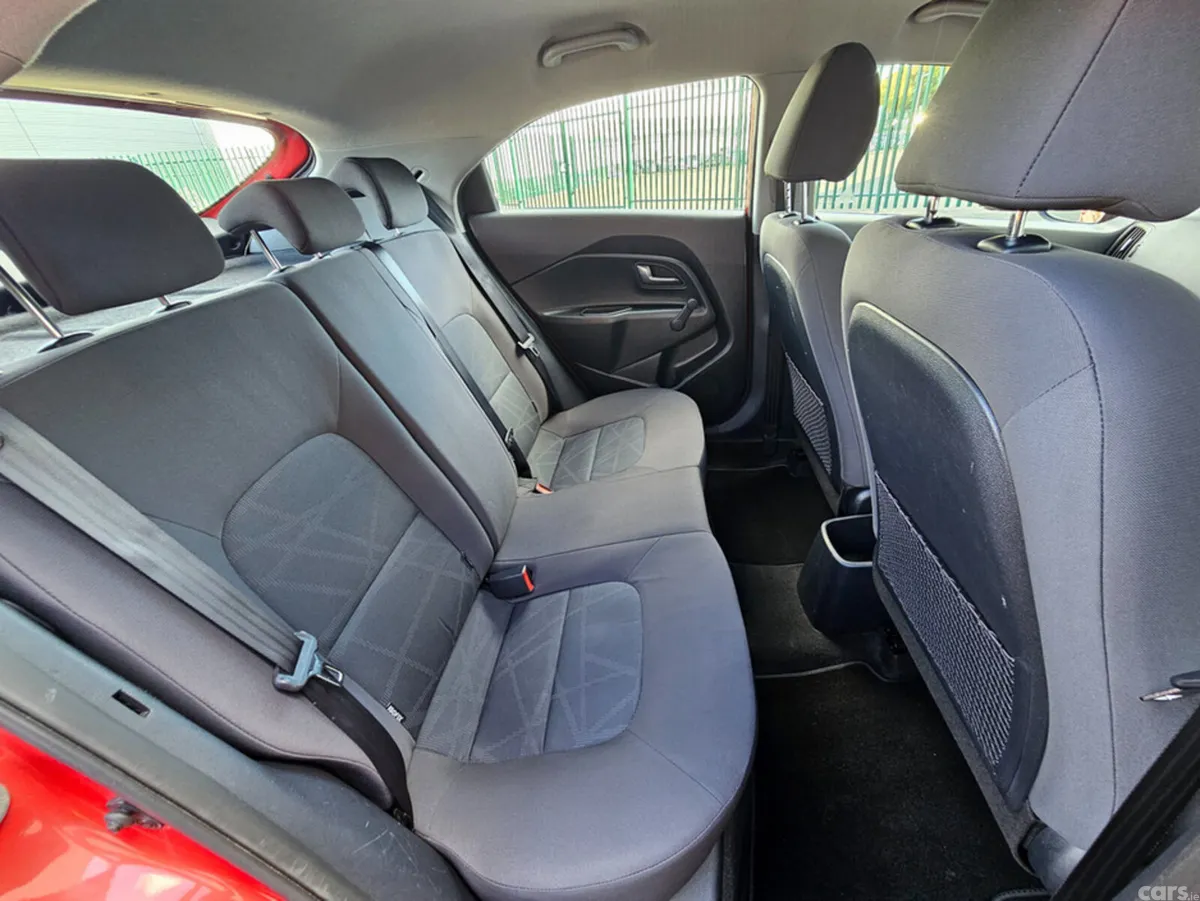 Kia Rio MPV, Petrol, 2013, Red