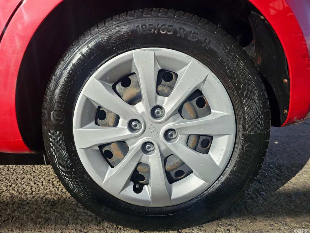 Kia Rio MPV, Petrol, 2013, Red