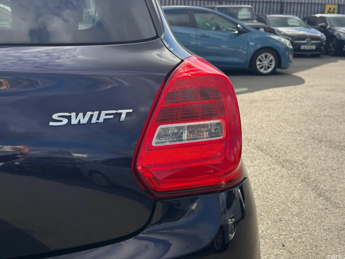 Suzuki Swift Hatchback, Petrol, 2019, Purple