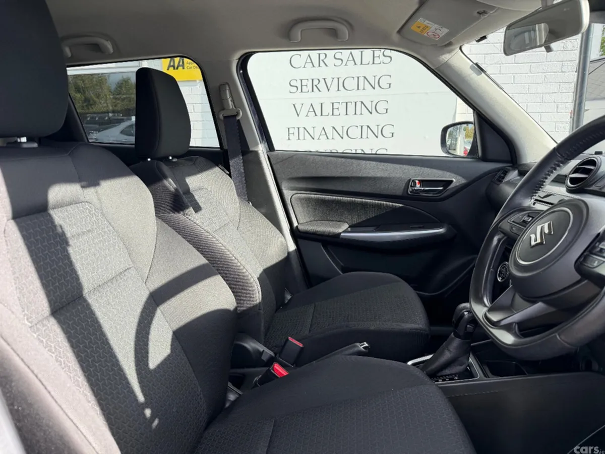 Suzuki Swift Hatchback, Petrol, 2019, Purple