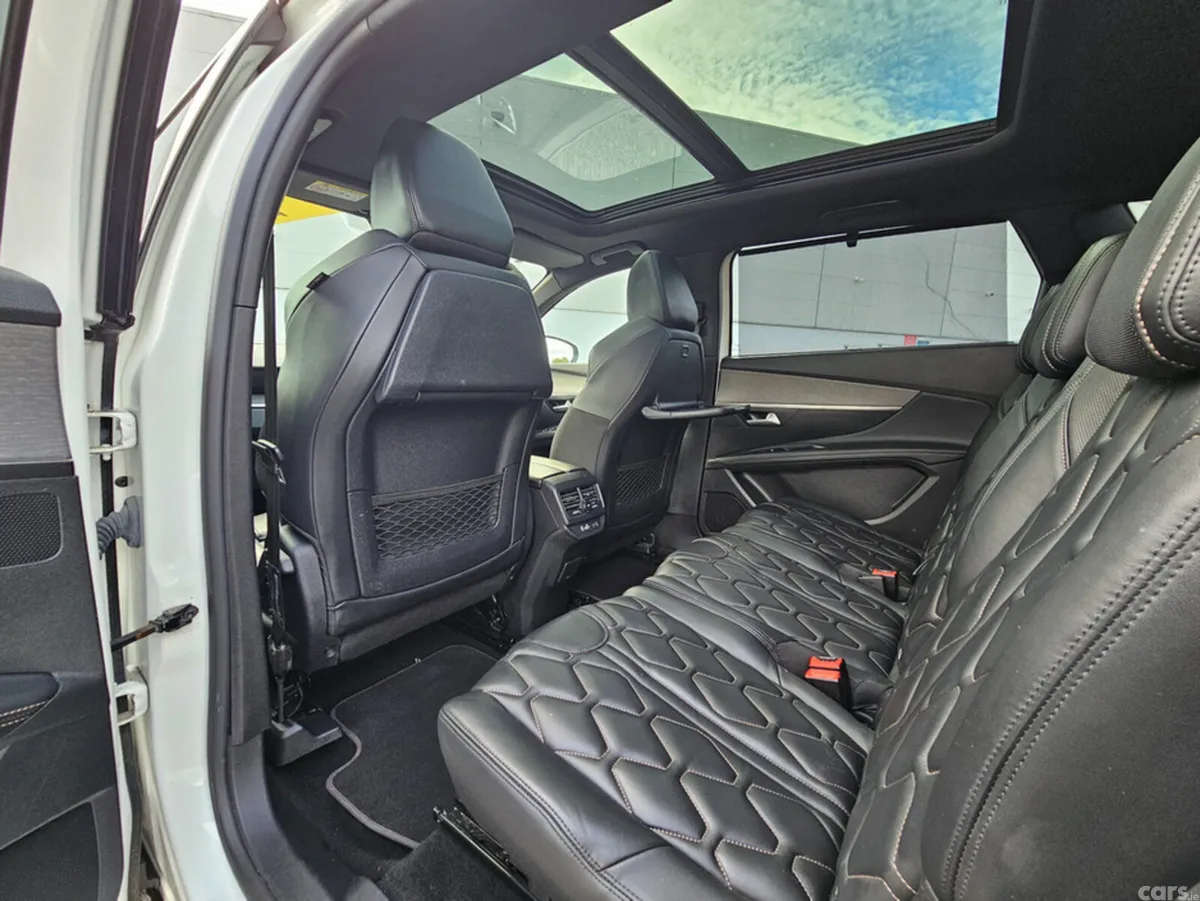 Peugeot 5008 MPV, Diesel, 2019, White