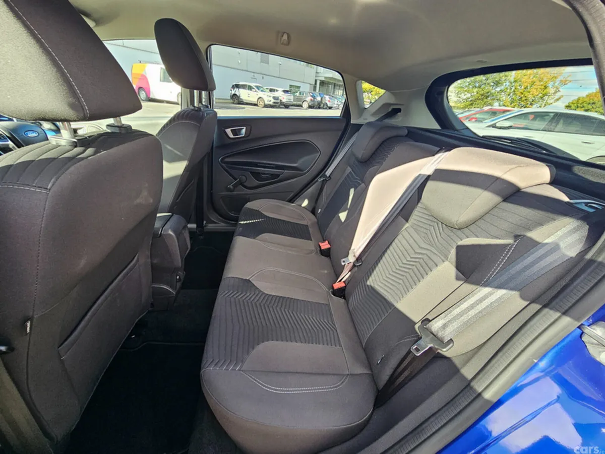 Ford Fiesta Hatchback, Petrol, 2015, Blue