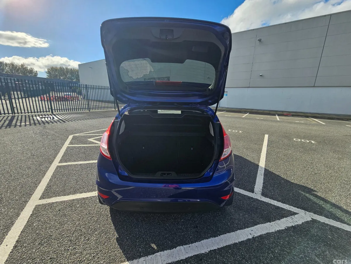 Ford Fiesta Hatchback, Petrol, 2015, Blue