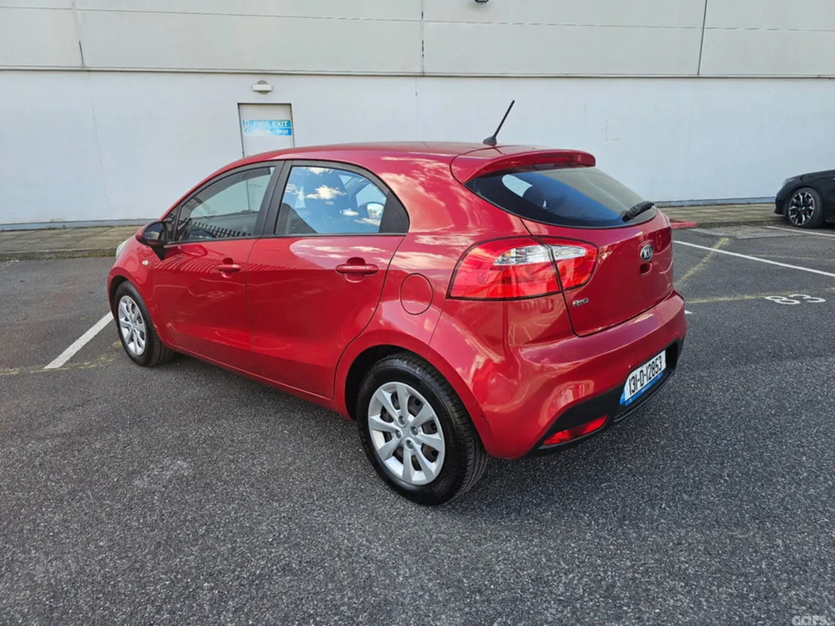 Kia Rio MPV, Petrol, 2013, Red