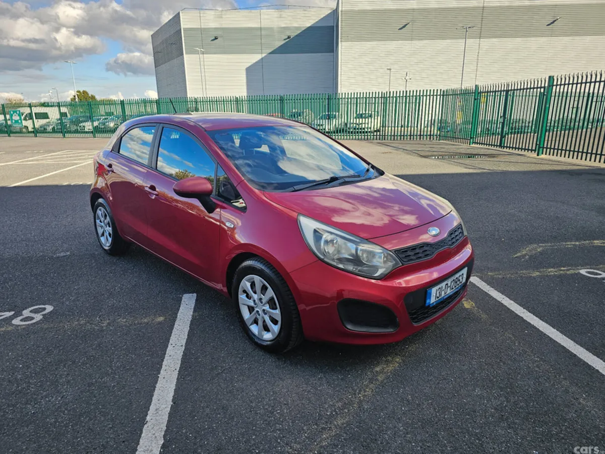 Kia Rio MPV, Petrol, 2013, Red
