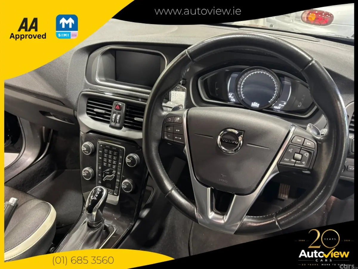 Volvo V40 Hatchback, Diesel, 2019, Black