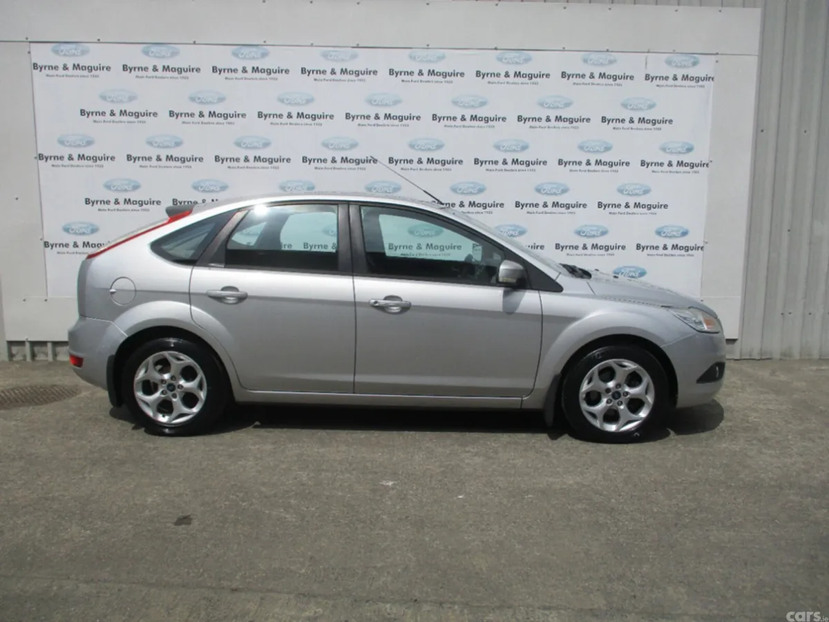 Ford Focus Hatchback, Diesel, 2011, Silver