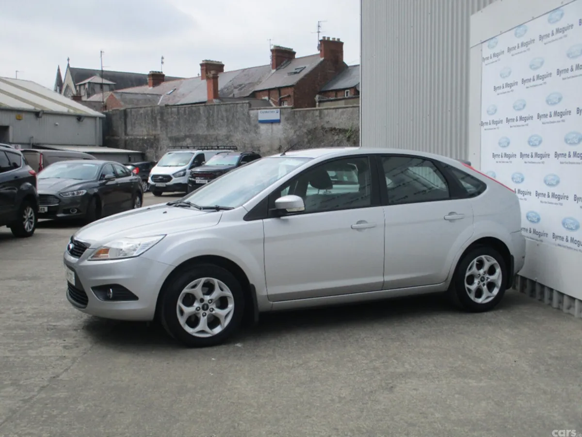 Ford Focus Hatchback, Diesel, 2011, Silver