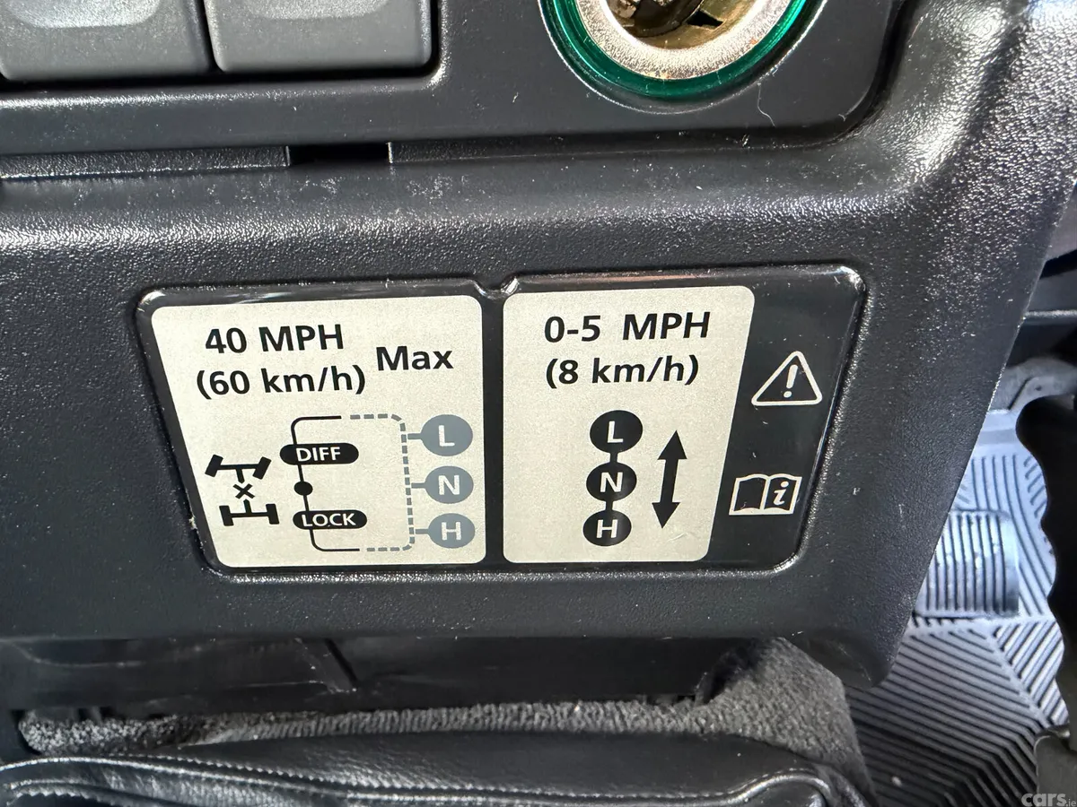 Land Rover Defender SUV, Diesel, 2014, Green