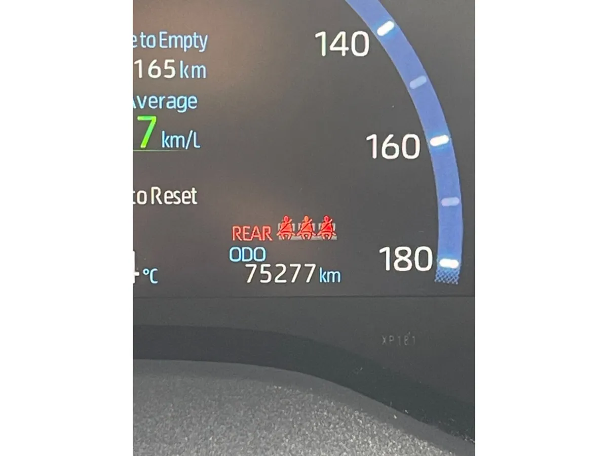 Toyota Yaris Cross Hatchback, Petrol Hybrid, 2021, Gold