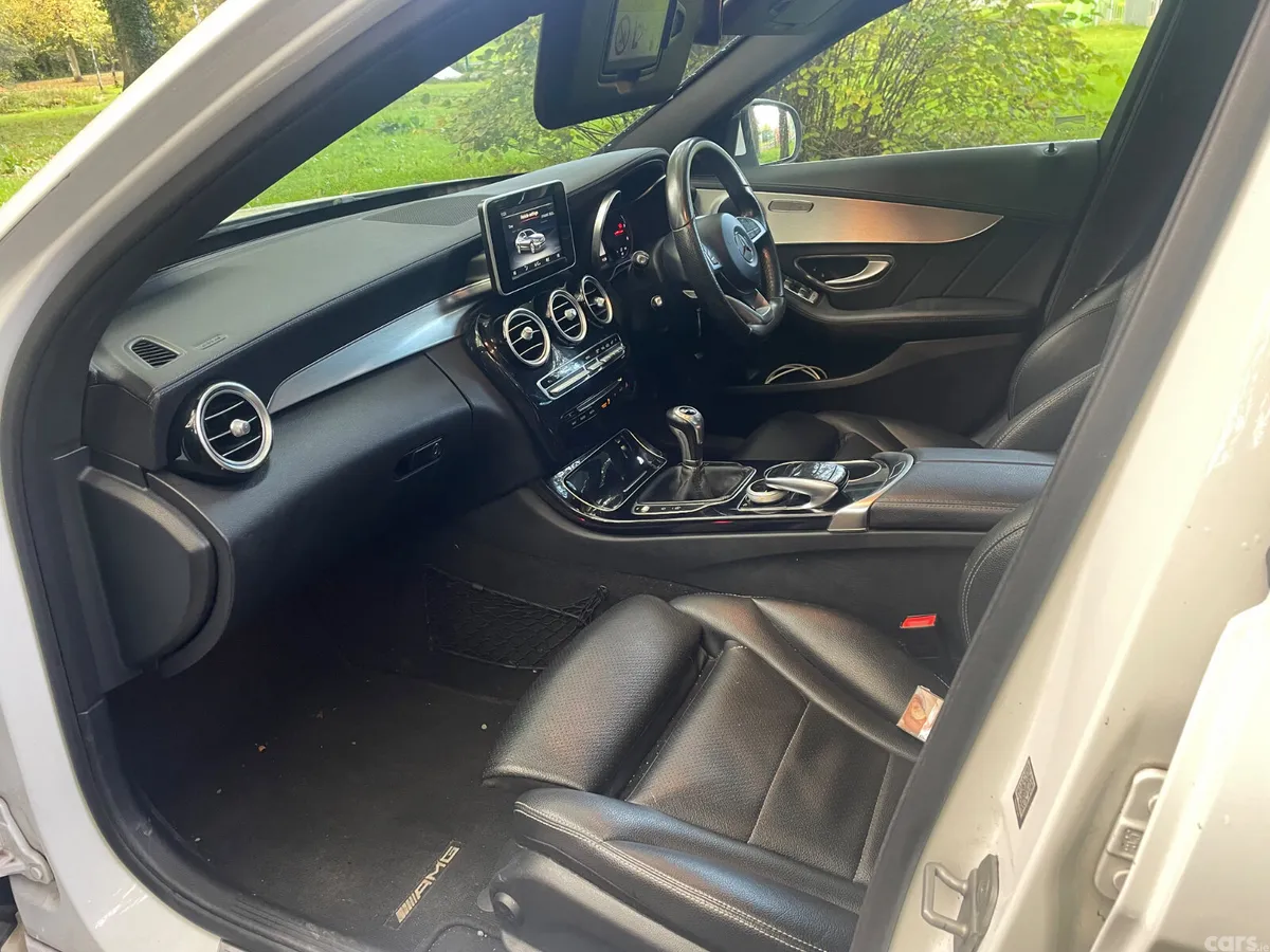 Mercedes-Benz C-Class Saloon, Diesel, 2015, White