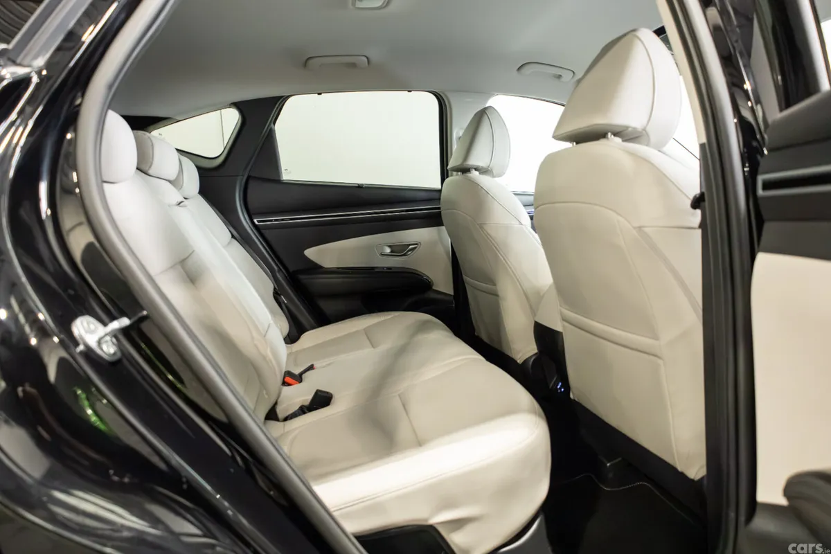 Hyundai Tucson SUV, Petrol Hybrid, 2021, Black