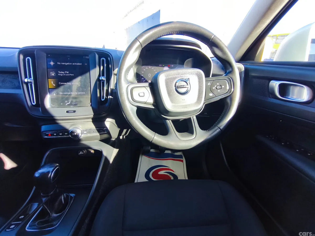 Volvo XC40 SUV, Diesel, 2019, Grey