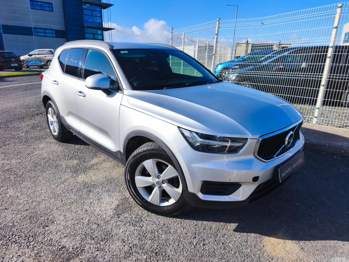 Volvo XC40 SUV, Diesel, 2019, Grey