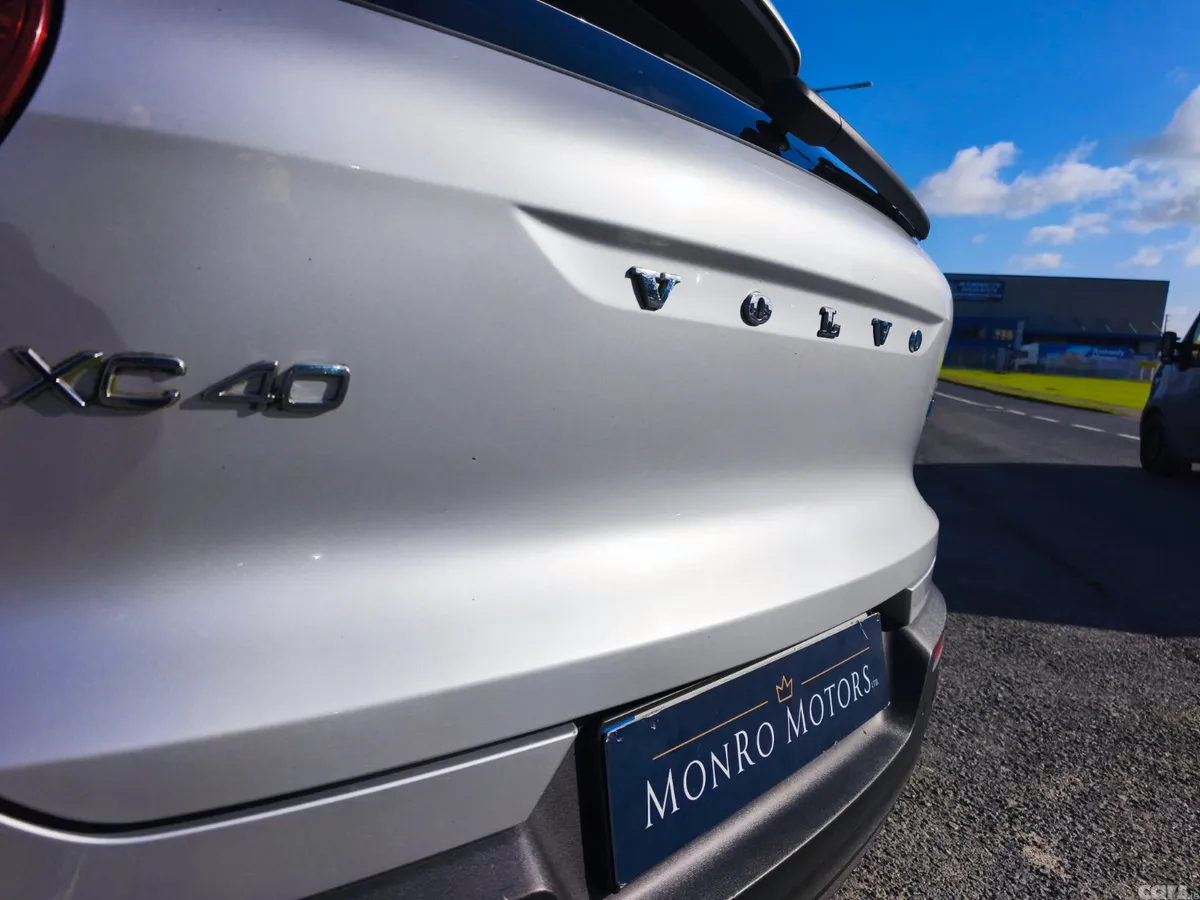 Volvo XC40 SUV, Diesel, 2019, Grey