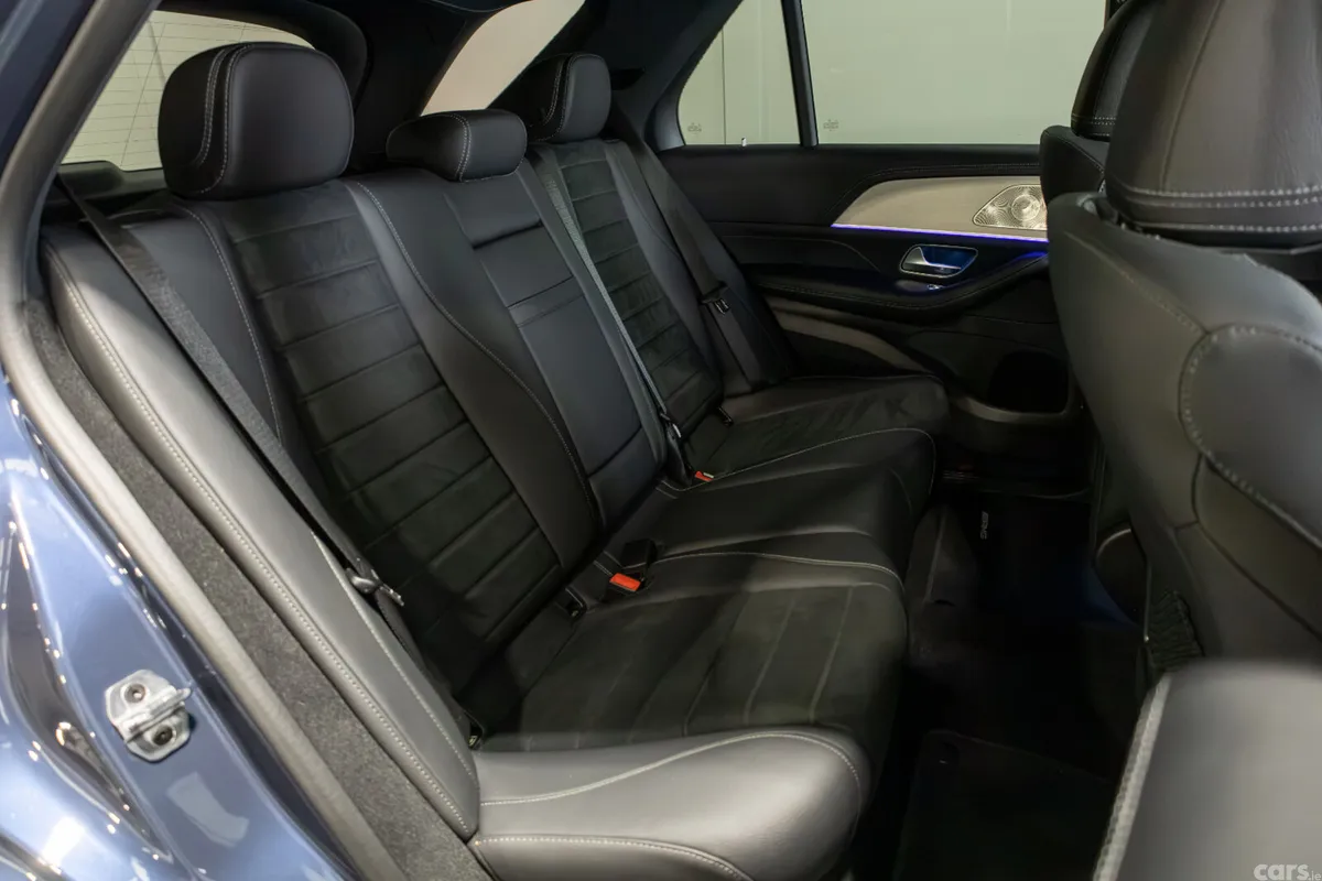 Mercedes-Benz GLE SUV, Petrol Plug-in Hybrid, 2025, Blue
