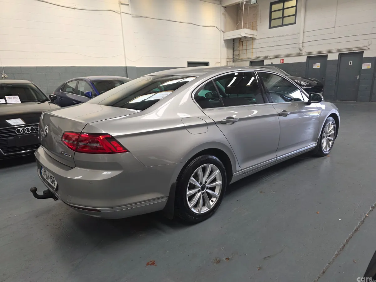 Volkswagen Passat Saloon, Diesel, 2015, Silver