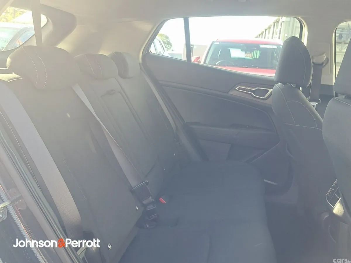 Kia Sportage SUV, Diesel Hybrid, 2023, Grey