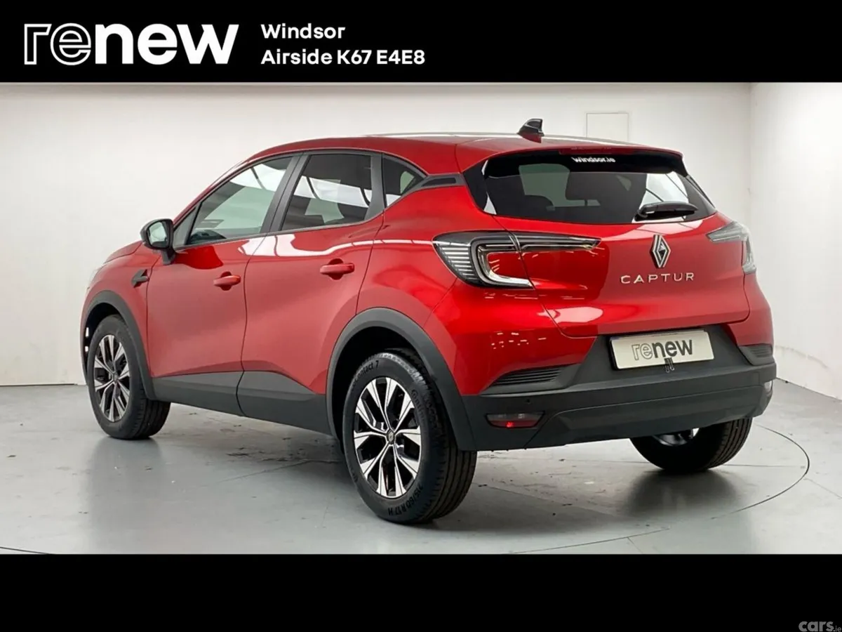Renault Captur Hatchback, Petrol, 2026, Red