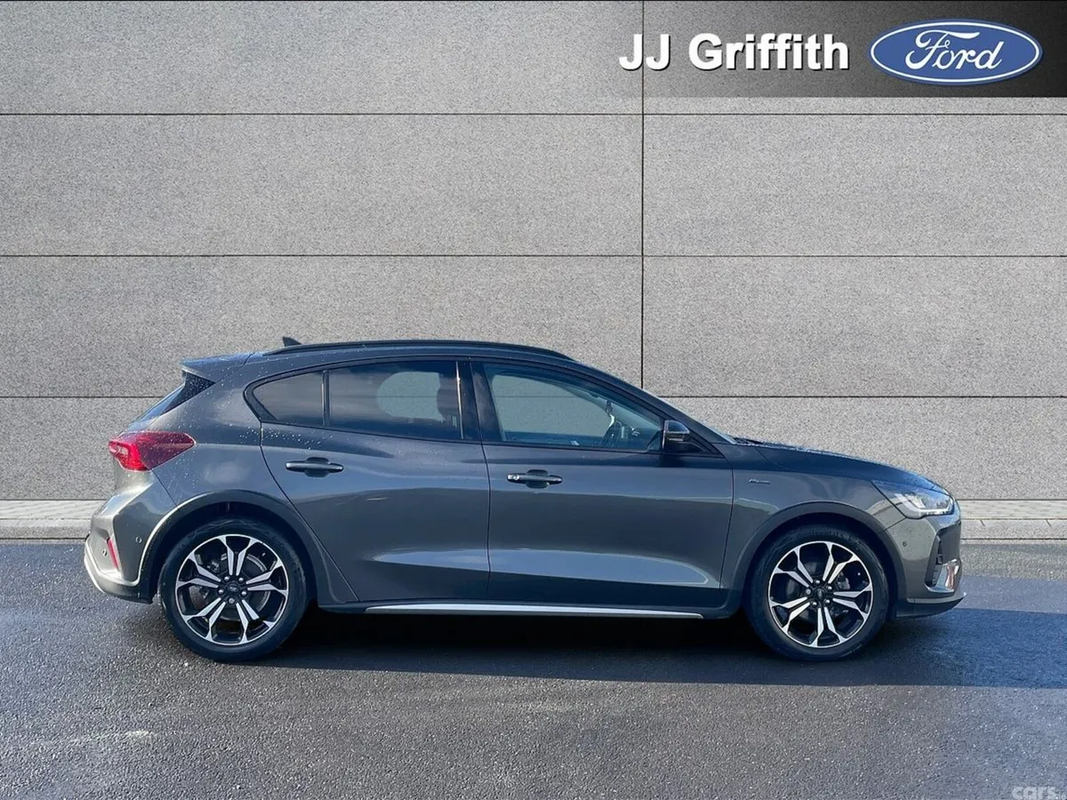 Ford Focus Hatchback, Petrol Hybrid, 2024, Grey