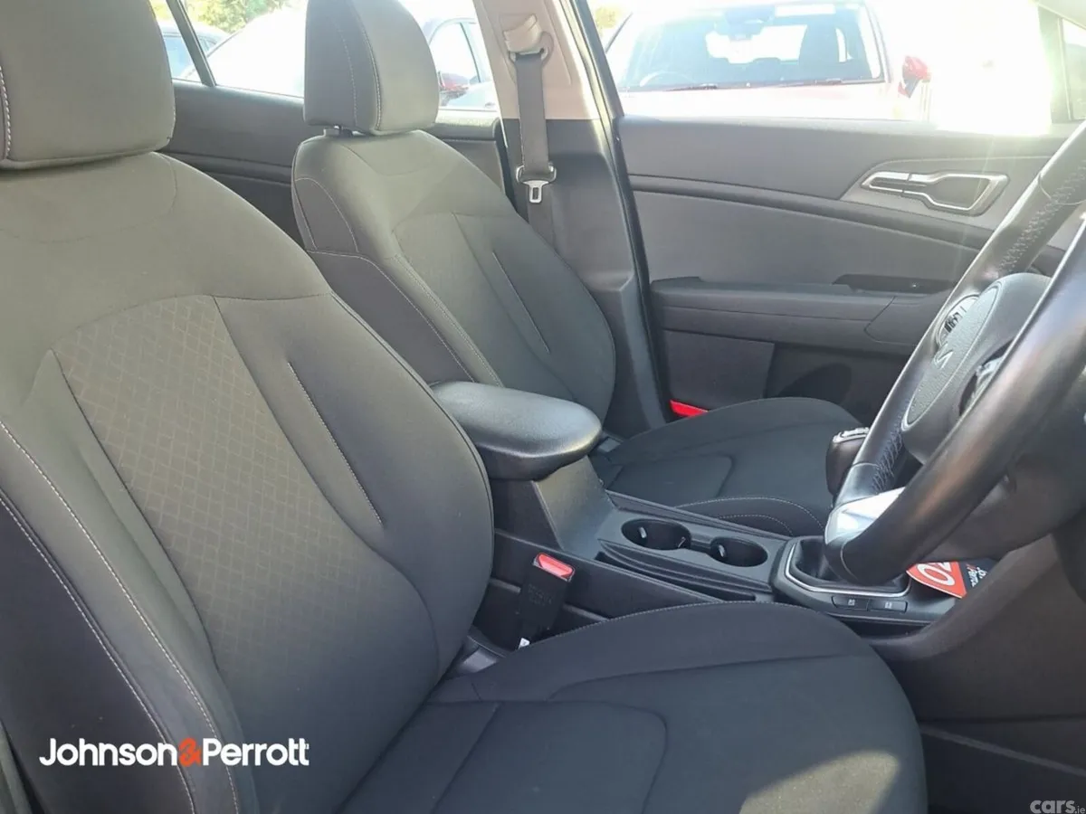 Kia Sportage SUV, Diesel Hybrid, 2023, Grey