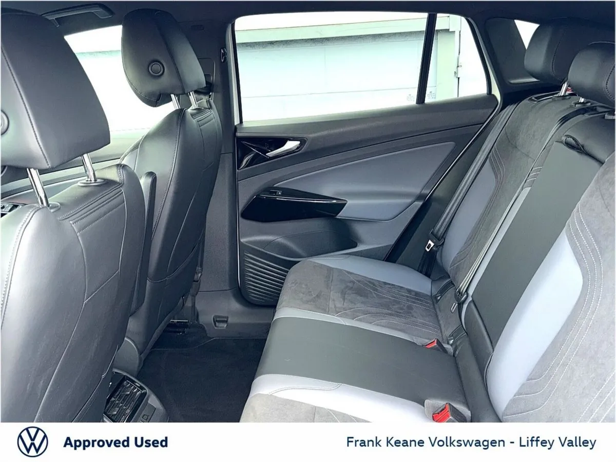 Volkswagen ID.4 SUV, Electric, 2024, White