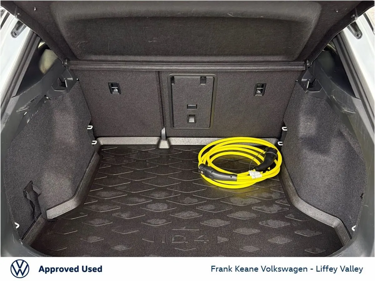 Volkswagen ID.4 SUV, Electric, 2024, White