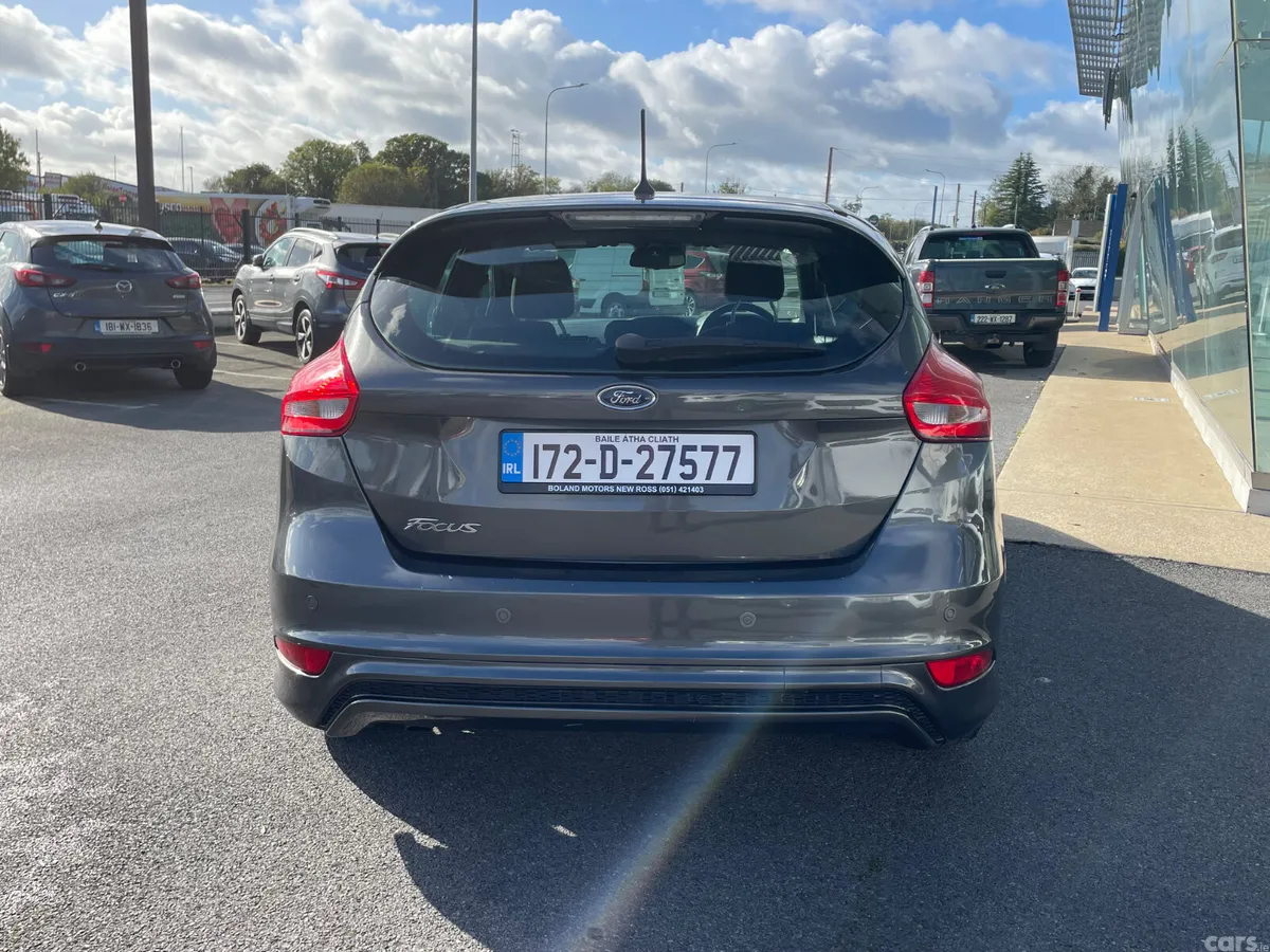 Ford Focus Hatchback, Diesel, 2017, Grey