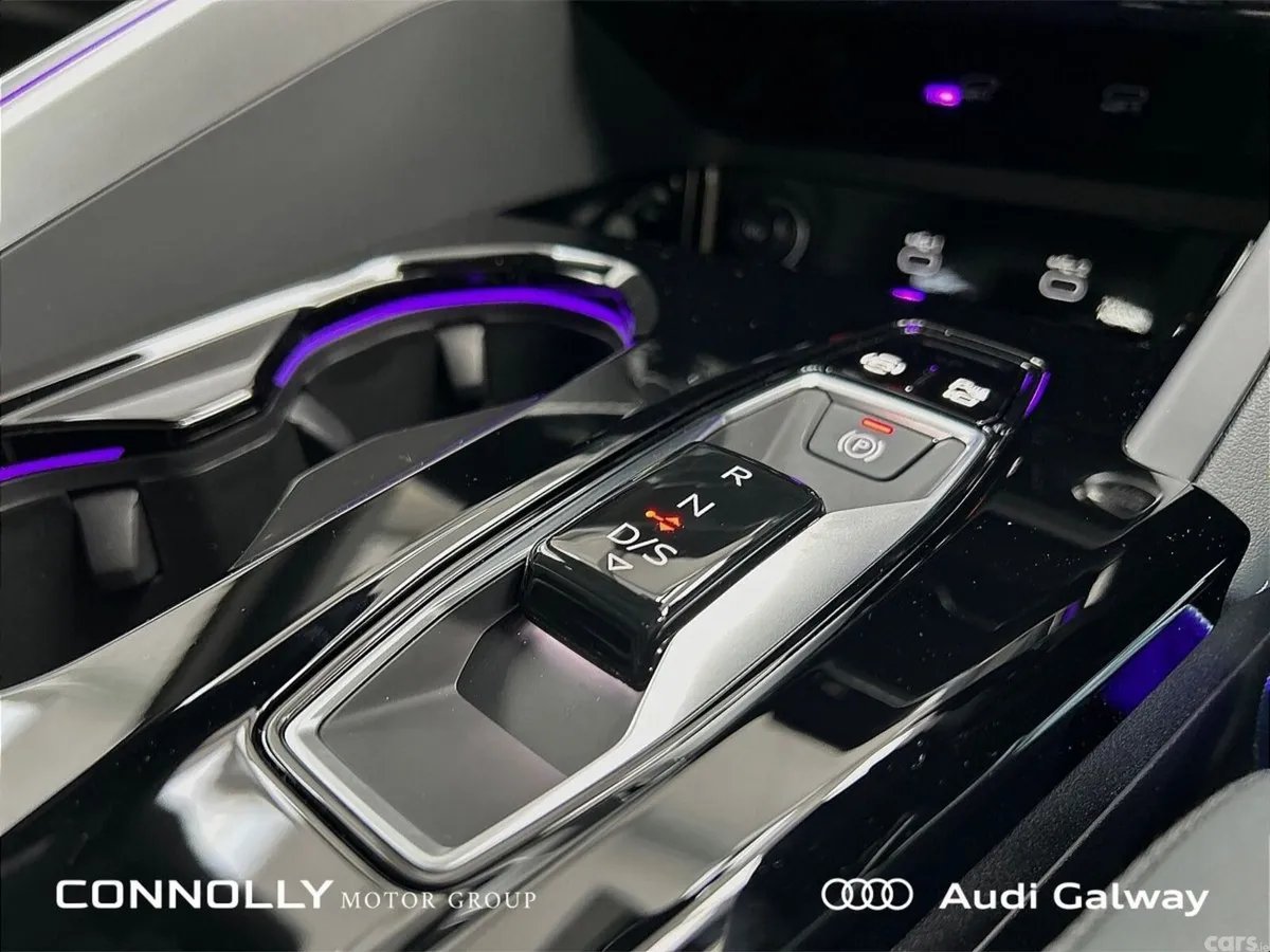 Audi Q5 SUV, Petrol Plug-in Hybrid, 2027, White