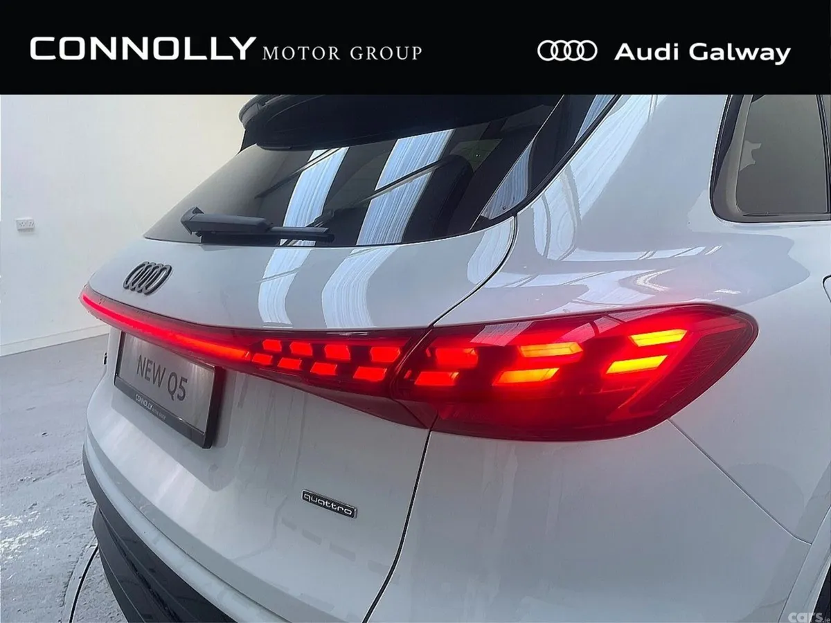 Audi Q5 SUV, Petrol Plug-in Hybrid, 2027, White