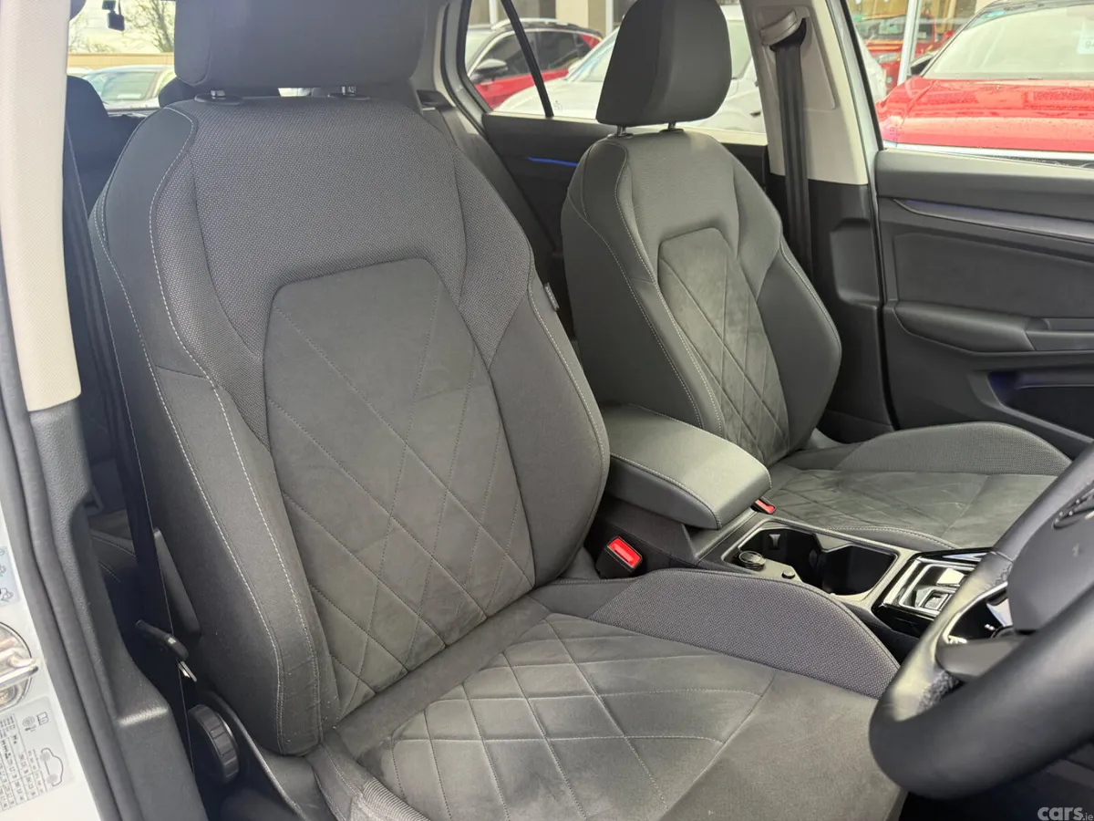 Volkswagen Golf Hatchback, Diesel, 2024, White