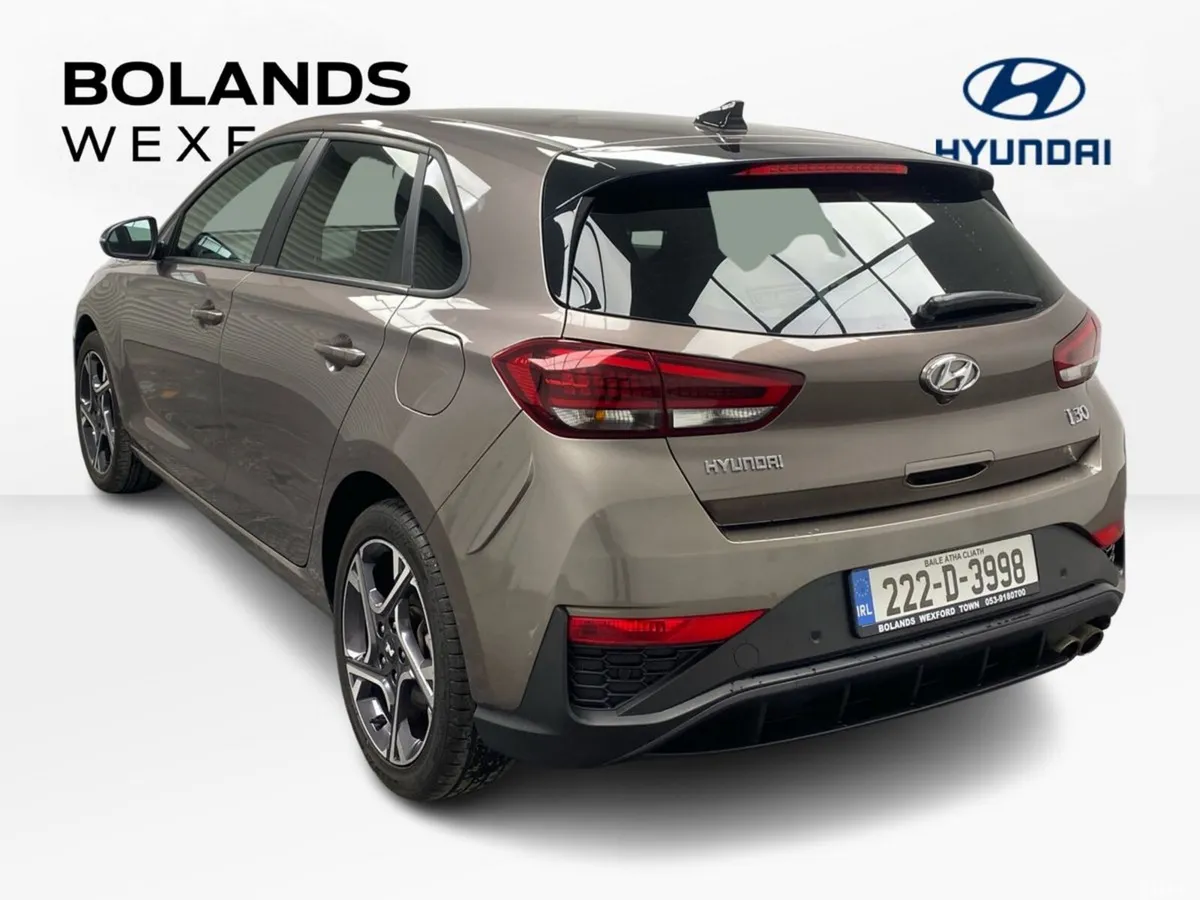 Hyundai i30 Hatchback, Petrol, 2022, Brown