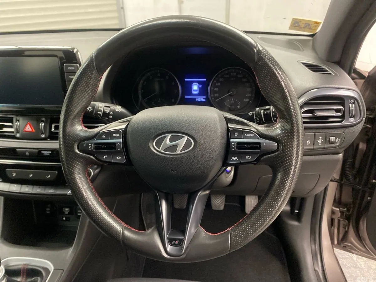 Hyundai i30 Hatchback, Petrol, 2022, Brown