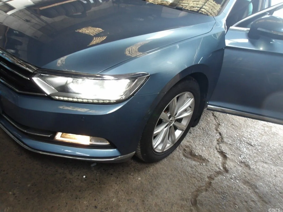 Volkswagen Passat Saloon, Diesel, 2017, Blue