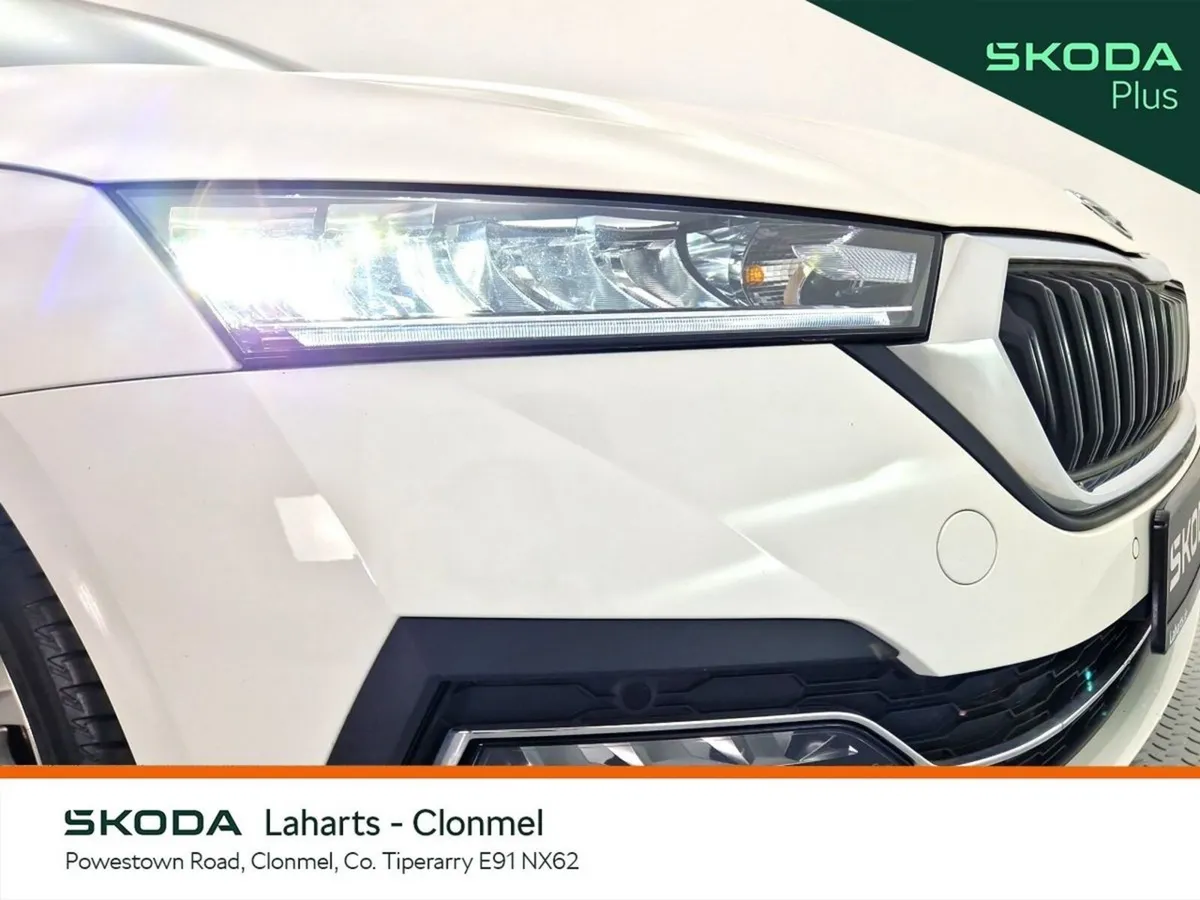Skoda Octavia Saloon, Petrol, 2023, White