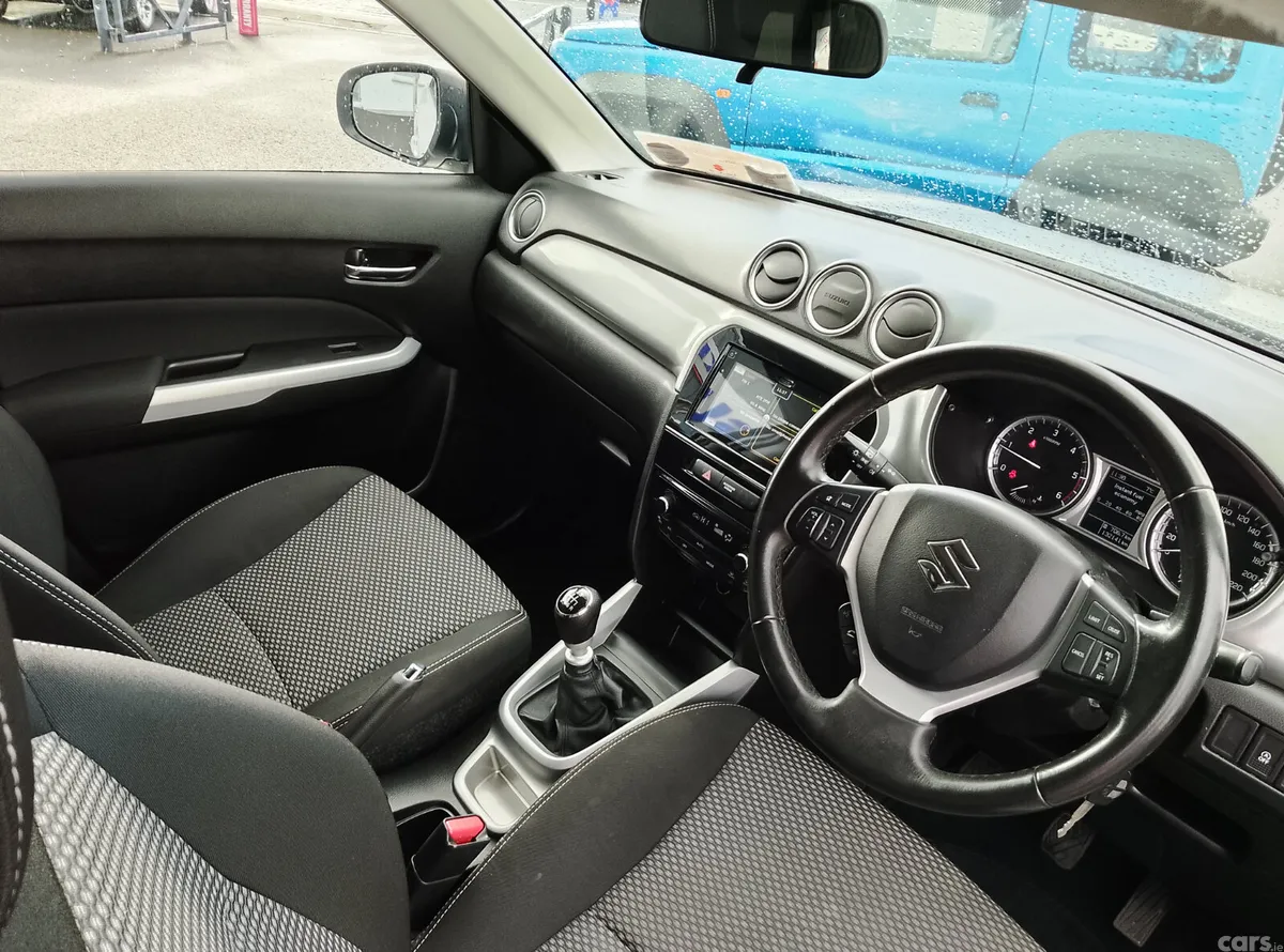 Suzuki Vitara SUV, Diesel, 2018, Grey