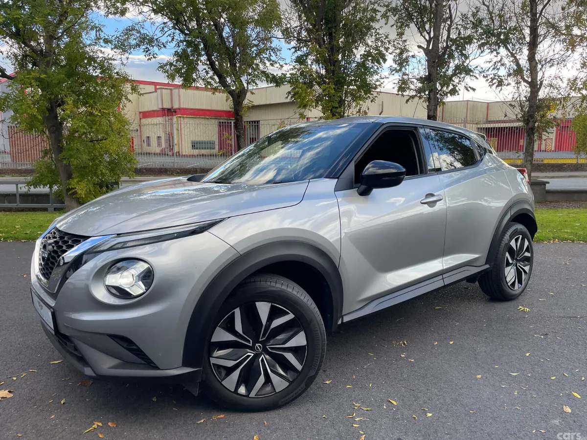 Nissan Juke SUV, Petrol, 2023, Silver