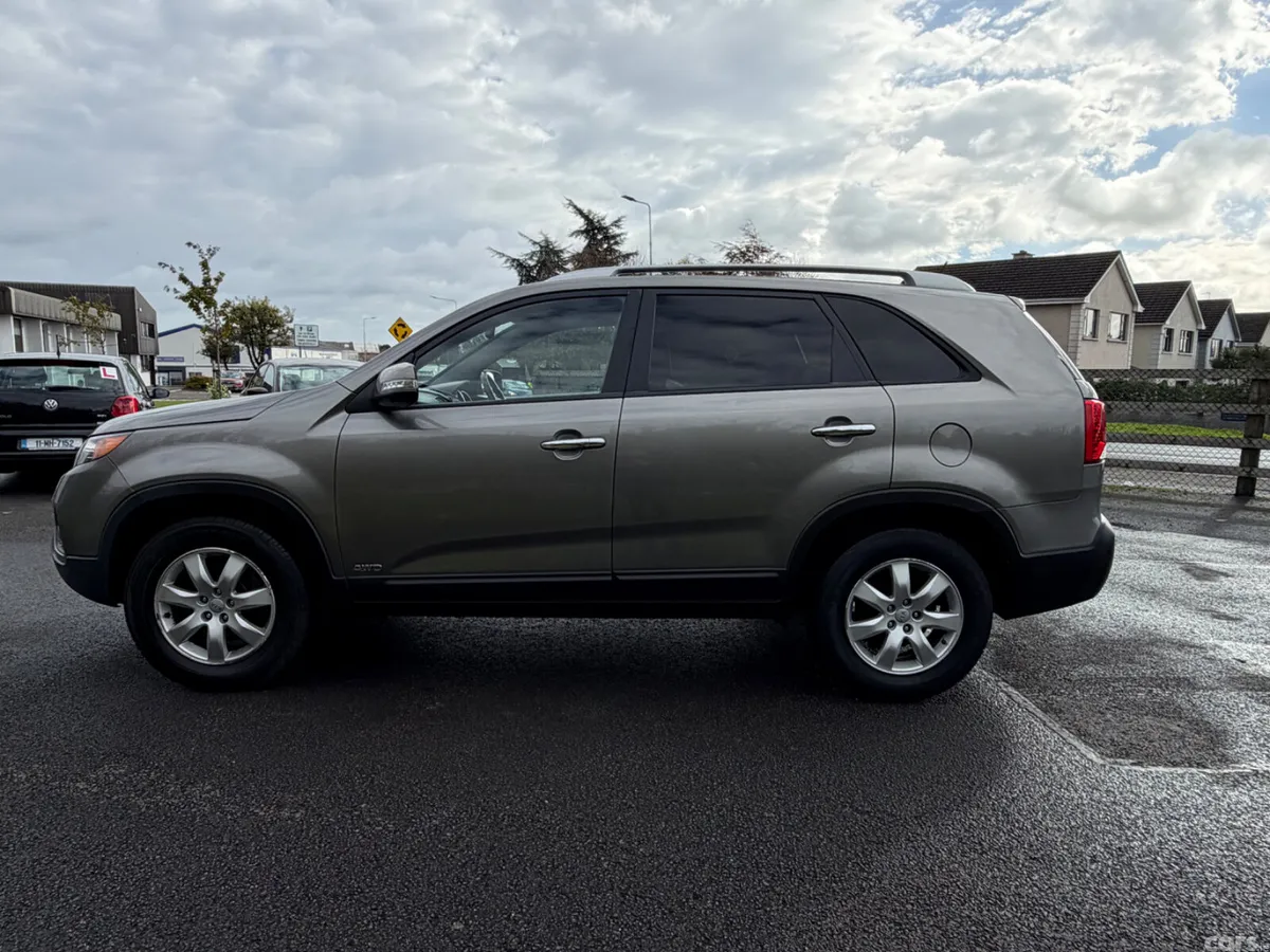 Kia Sorento SUV, Diesel, 2012, Silver