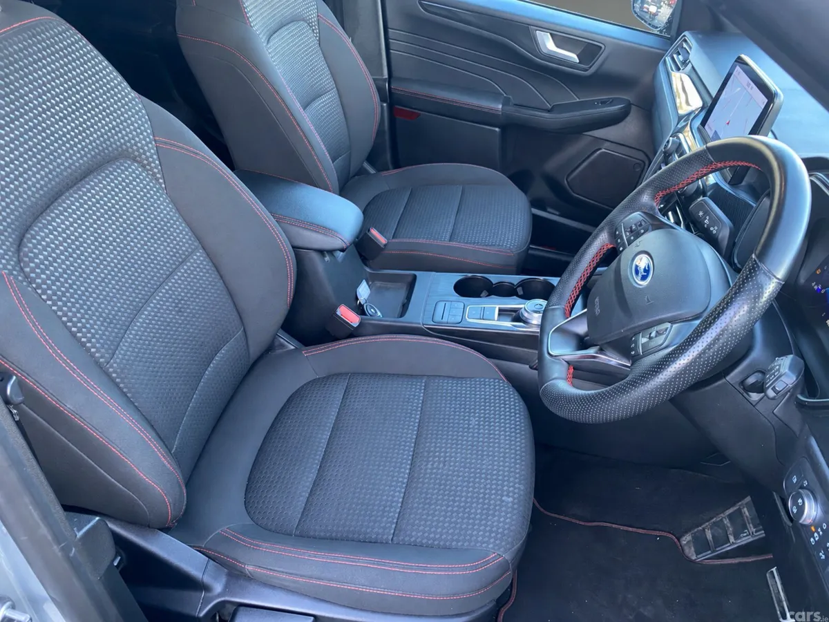 Ford Kuga SUV, Petrol Hybrid, 2022, Grey